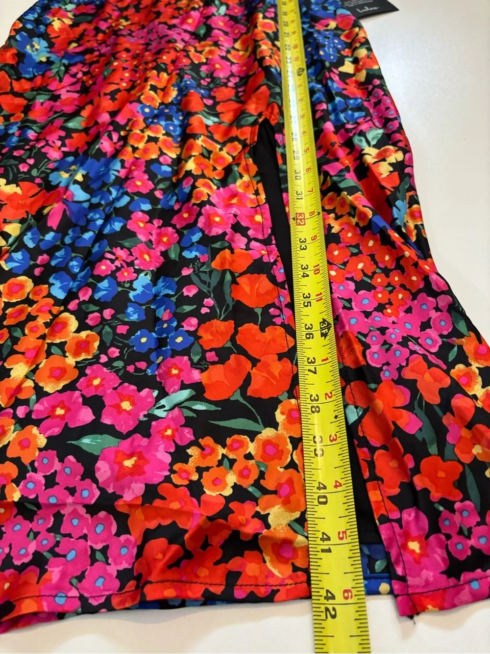 Lulus Bold Presence Black and Red Multi Floral Satin Halter Midi Dress Small - Picture 12 of 13